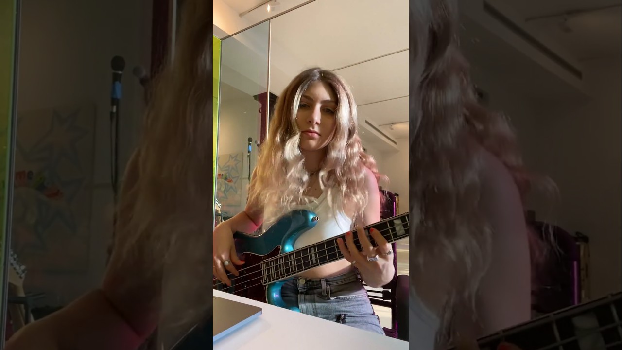 Everyone plays this bass line wrong!