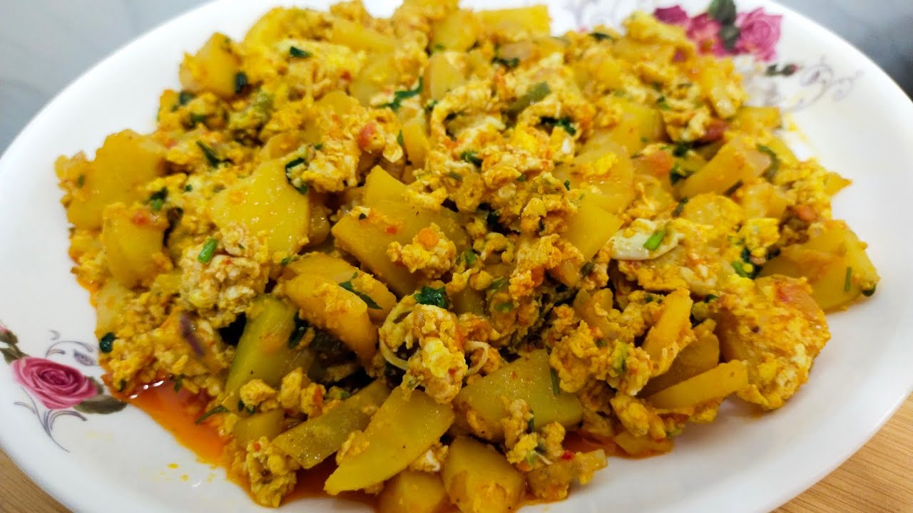 Aloo Anday Banane Ka Tarika /Aloo Ande ki Bhujiya#muneezafoodsecrets #alooanday #alooanda #andacurry