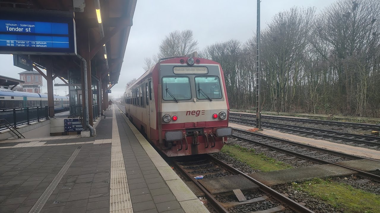 Züge in Niebüll am 19.12.25