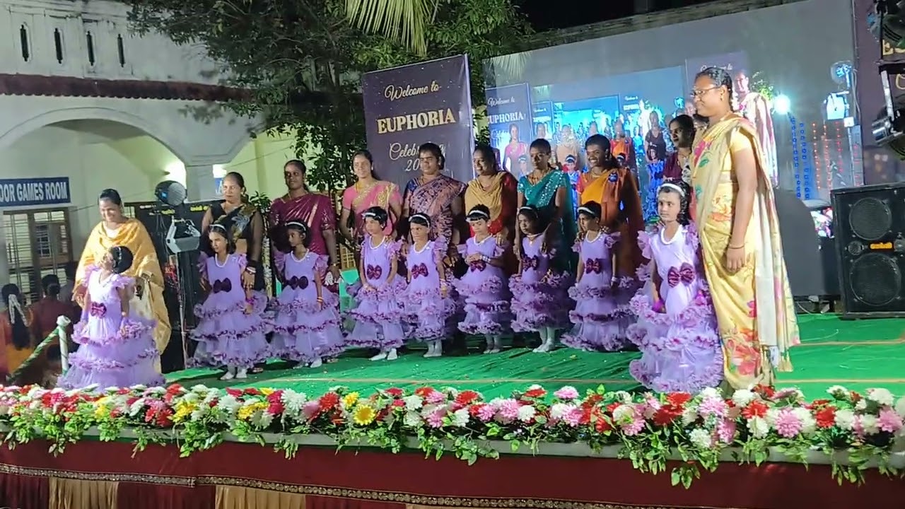 Baby mamy dance school dance
