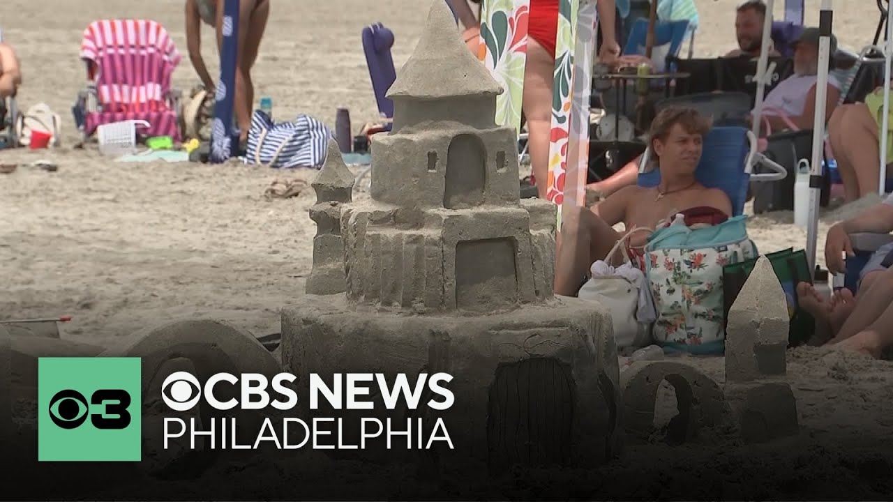 At Wildwood Sand Sculpting Festival, families test their skills alongside professionals