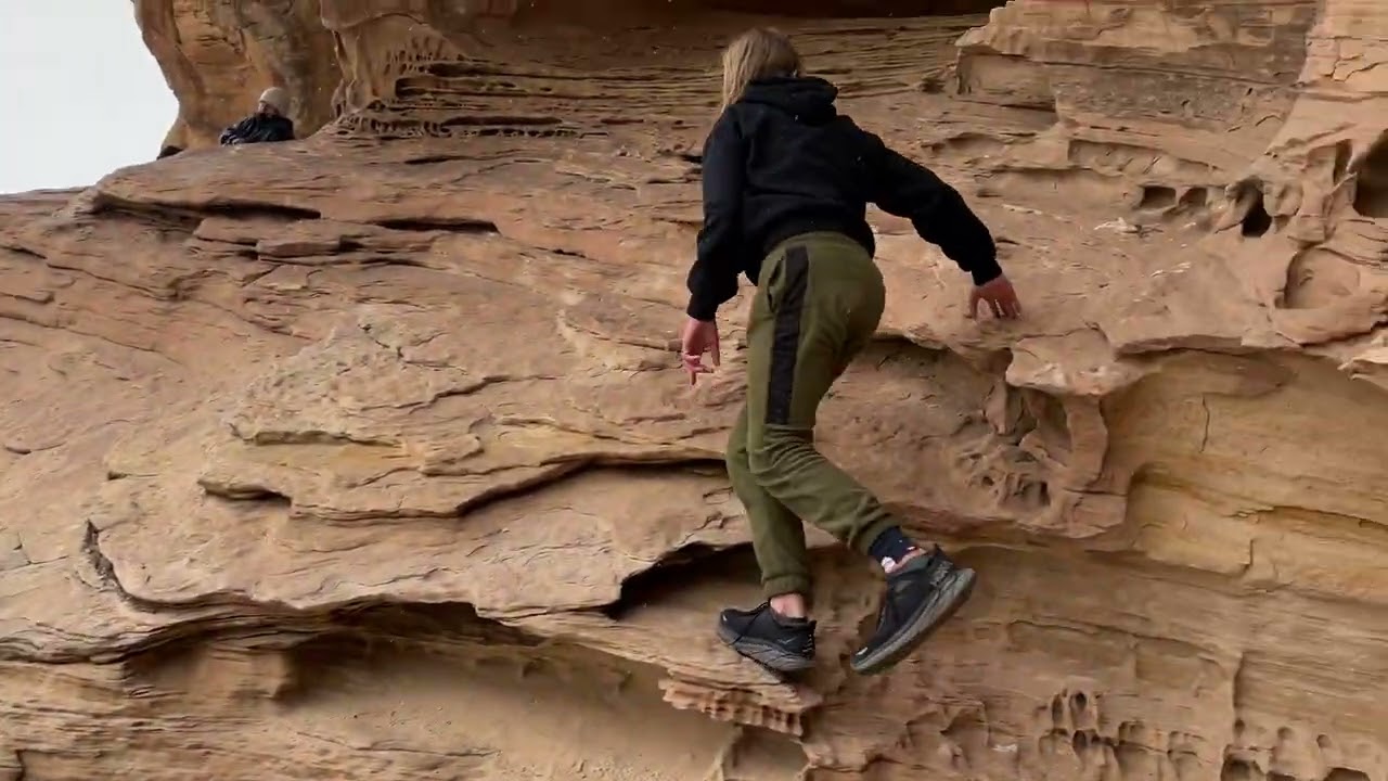 The Amazing swell! Comment to find out where this hike is #utah 