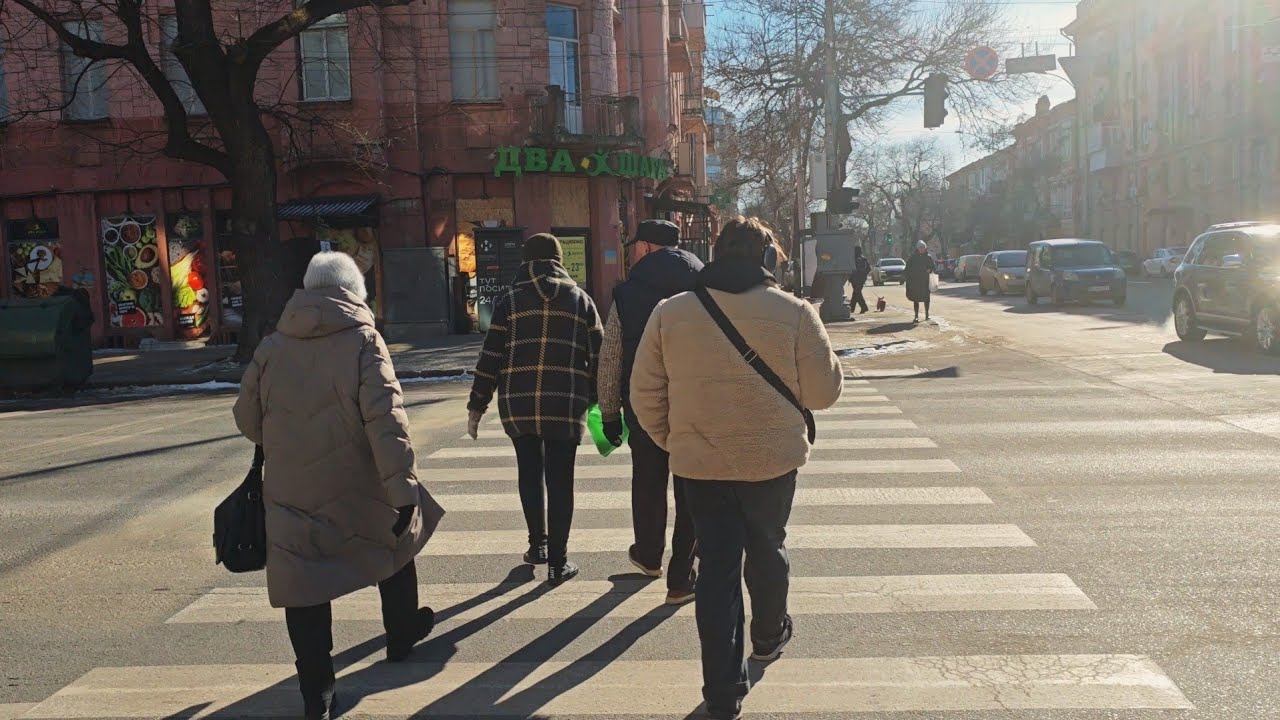 Real Life Walk in Odesa 🇺🇦 | From Quiet Streets to Crowded Pryvoz Market