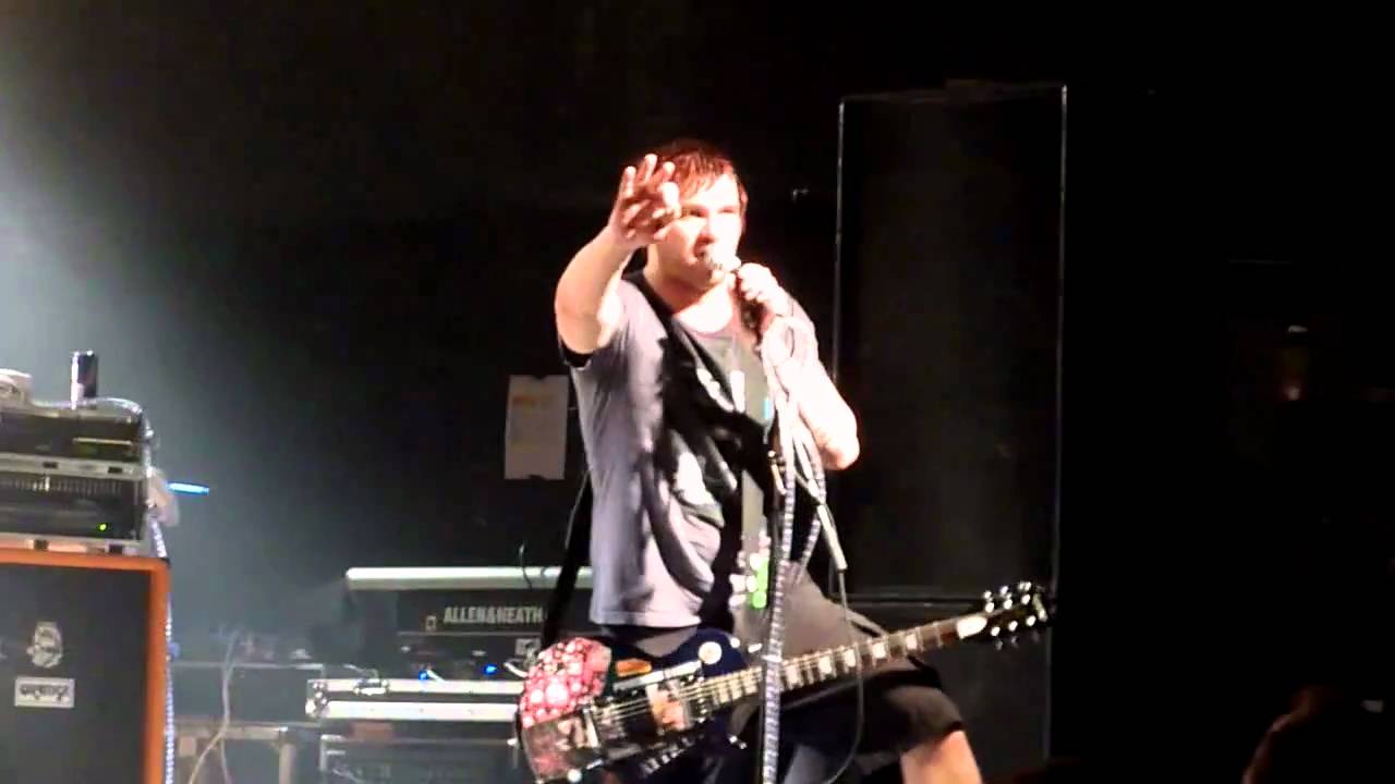 3 Feet Smaller - I Hear My Ass Farting Your Name [HD] live