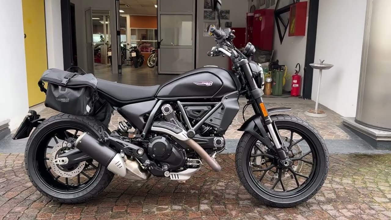 DUCATI SCRAMBLER 800 ICON DARK 