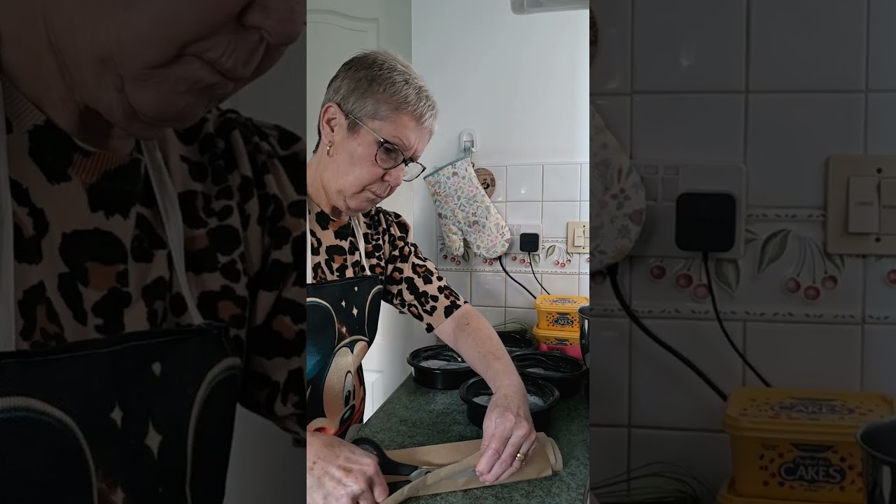Рецепт шоколадного торта диаметром 6 дюймов, состоящего из 4 слоев.