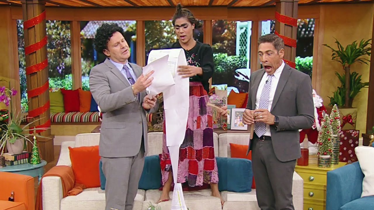 ¡Mela tiene conexiones con Santa Claus y ya hizo su lista de regalos!