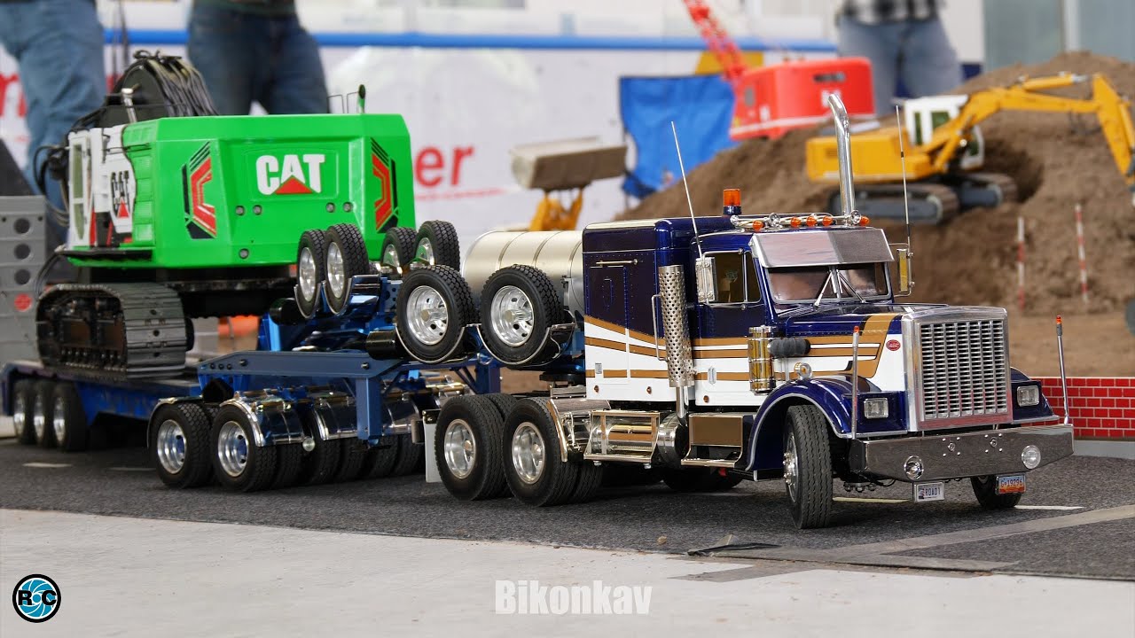 RC Hauler Truck with RC4WD Swingwing 3x8 Widening Equipment Semi Trailer & CAT Excavator transport