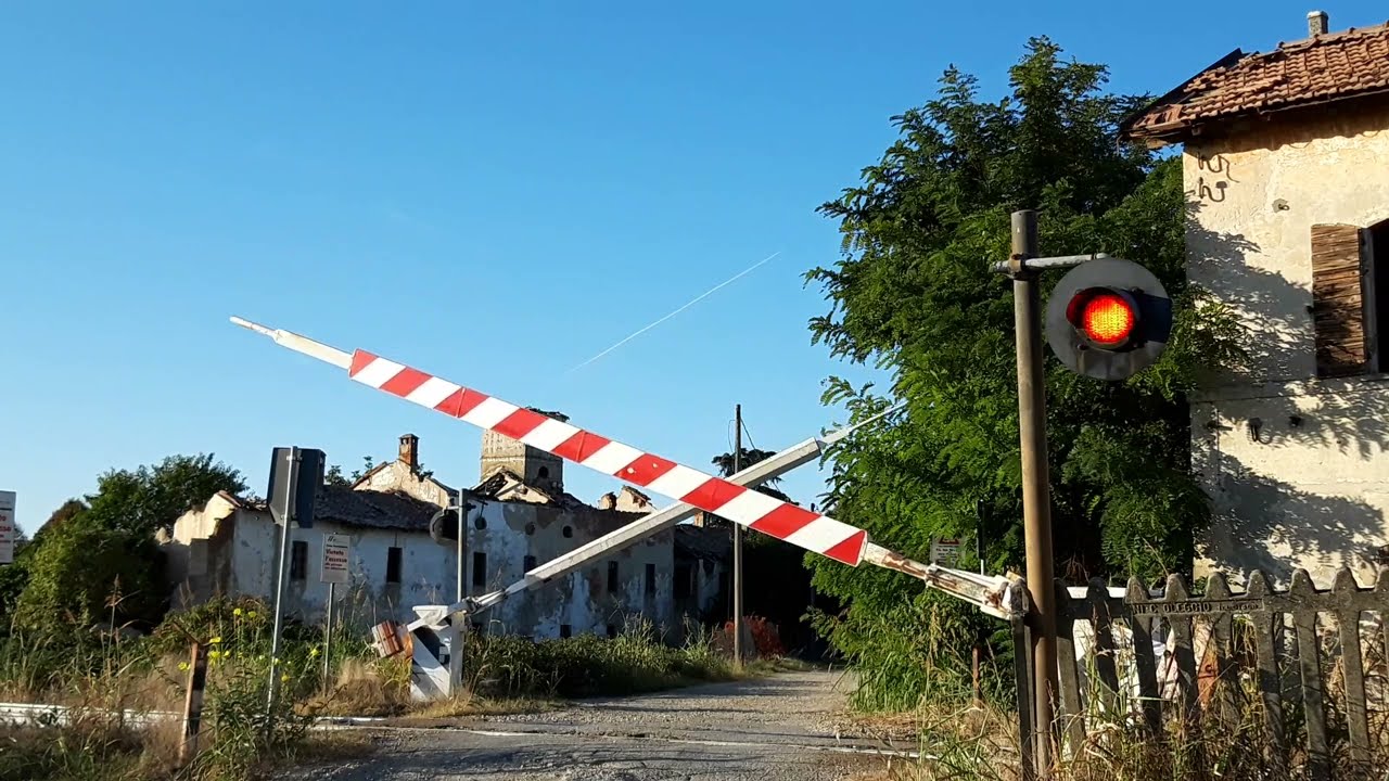 Treno storico Casale Monferrato - Pavia - Milano P.G.//Historischer Zug//Historic train