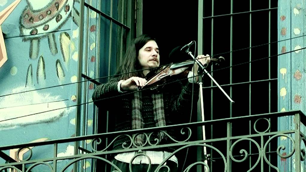 FEDE TERRANOVA en SERENATA INVERTIDA en vivo desde el balc&oacute;n de La Tribu