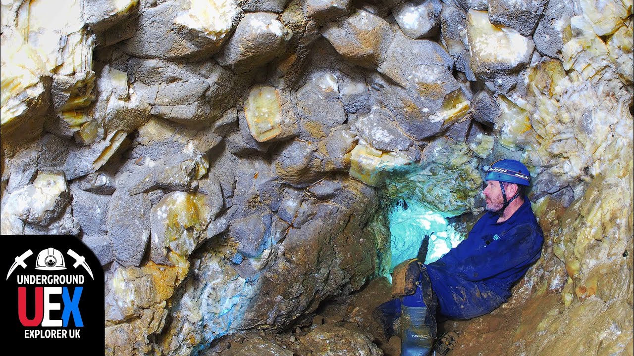 FOUND THE CRYSTAL CAVE IN THE 1700s LEAD MINE #abandonedmine #mineexploration #underground #crystal