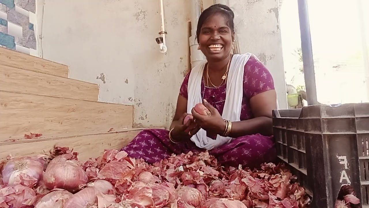 ஏதாவது வேலை பார்த்துக்கிட்டே உங்ககிட்ட பேசுவேன்