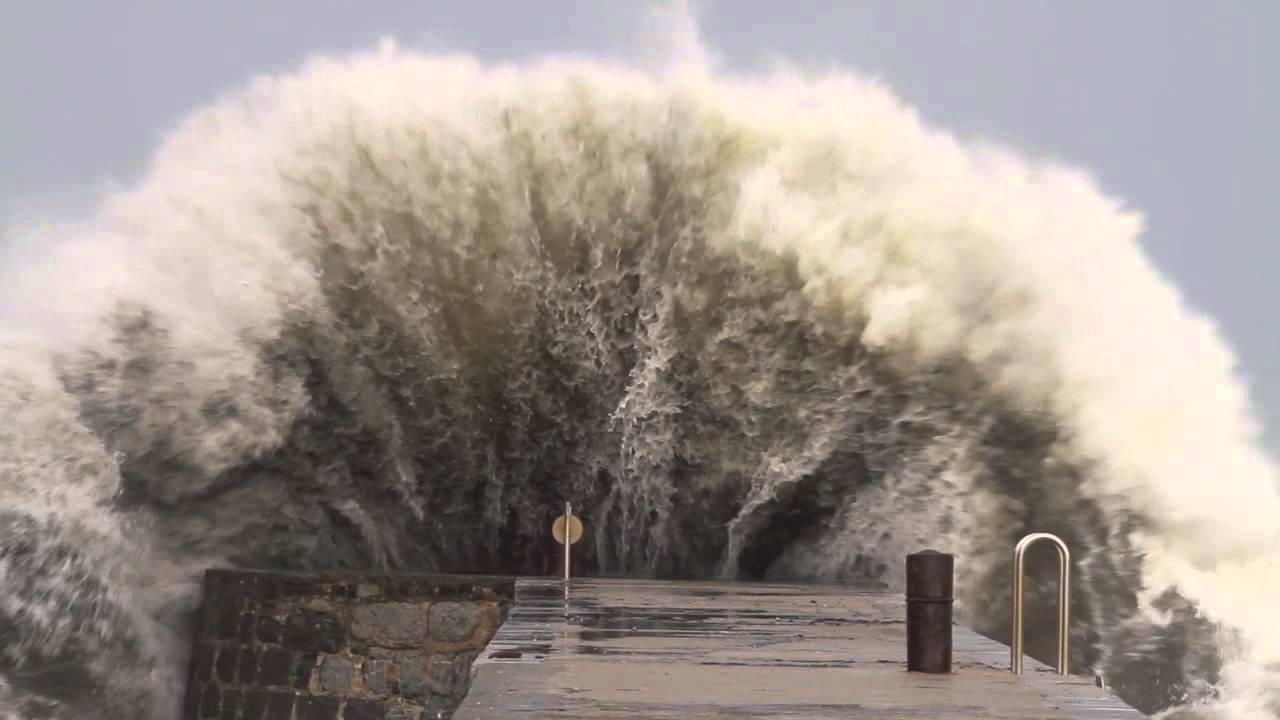 Oleaje pais vasco/ Amazing waves in basque country 27/01/2014