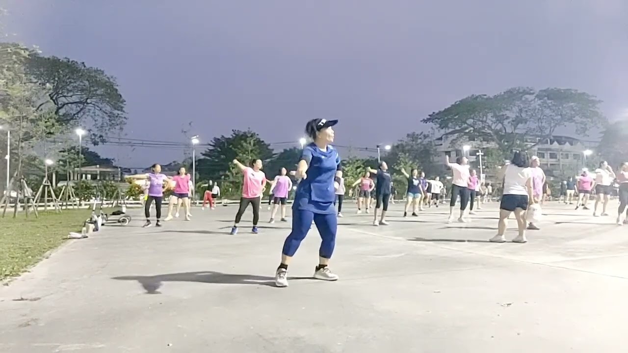 แอโรบิคสวนรถไฟเชียงใหม่ 😍🚂💪🤟🎼