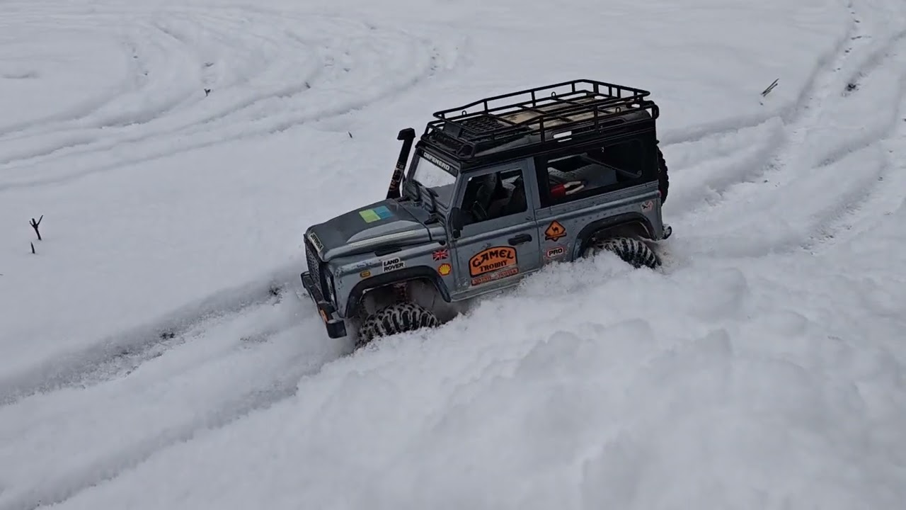 Land Rover Defender зима