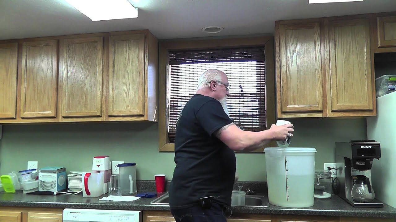 How to use your Hydrometer / How to Mix Sugar Wash