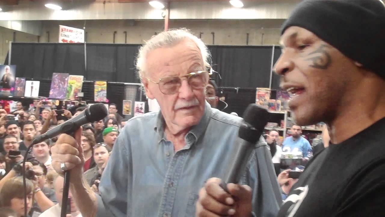 Mike Tyson on stage with Stan Lee at Frank and Son's, Nuke The Fridge Con