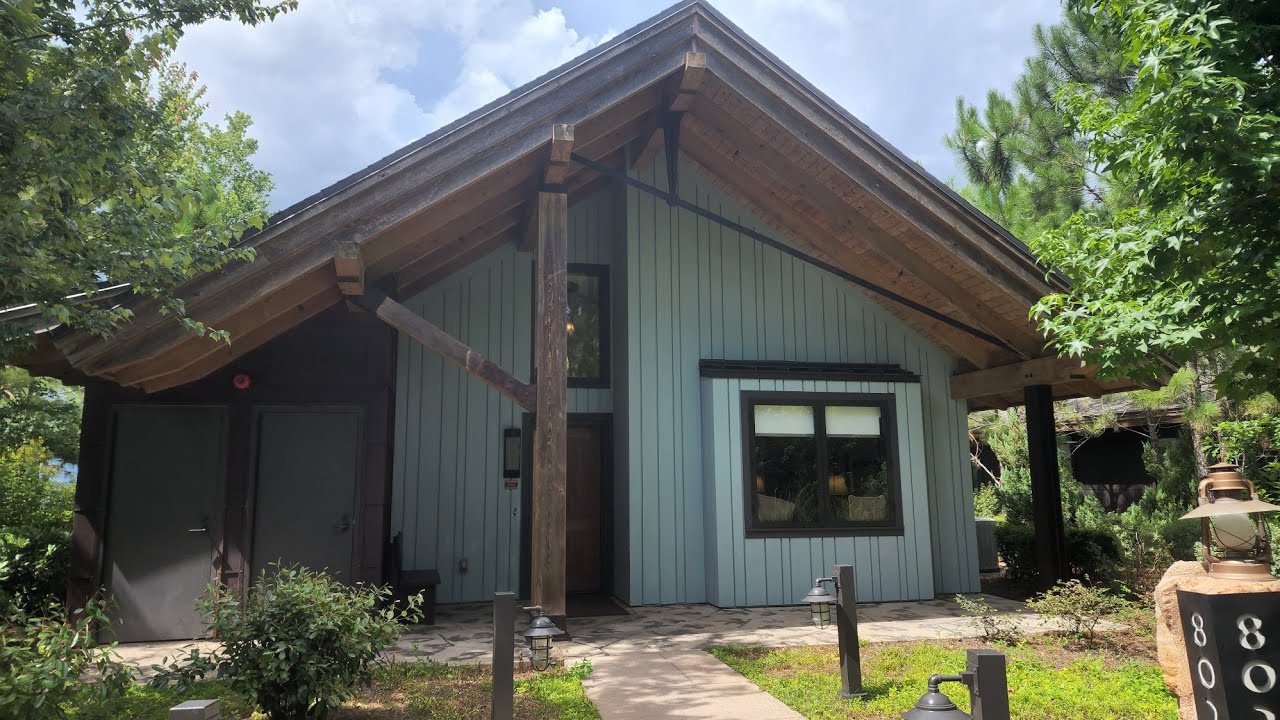 Wilderness Lodge Cascade Cabin Tour