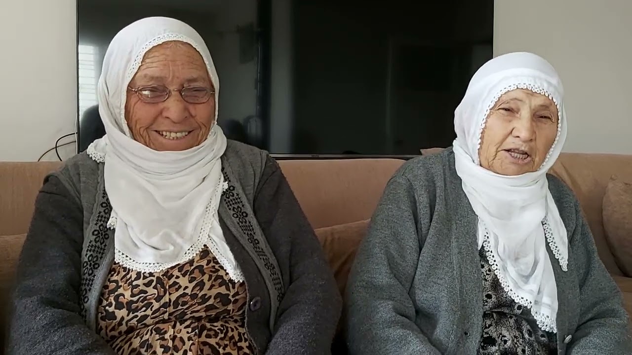 Du Xwişk Qala Berê Dikin