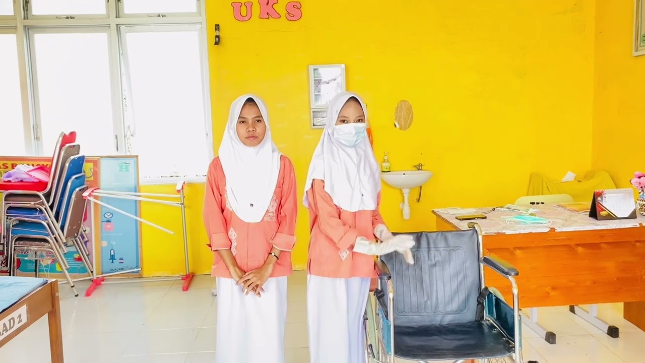 Praktek pemindahan pasien dari kursi roda ke tempat tidur atau di sebut dengan (BAD)