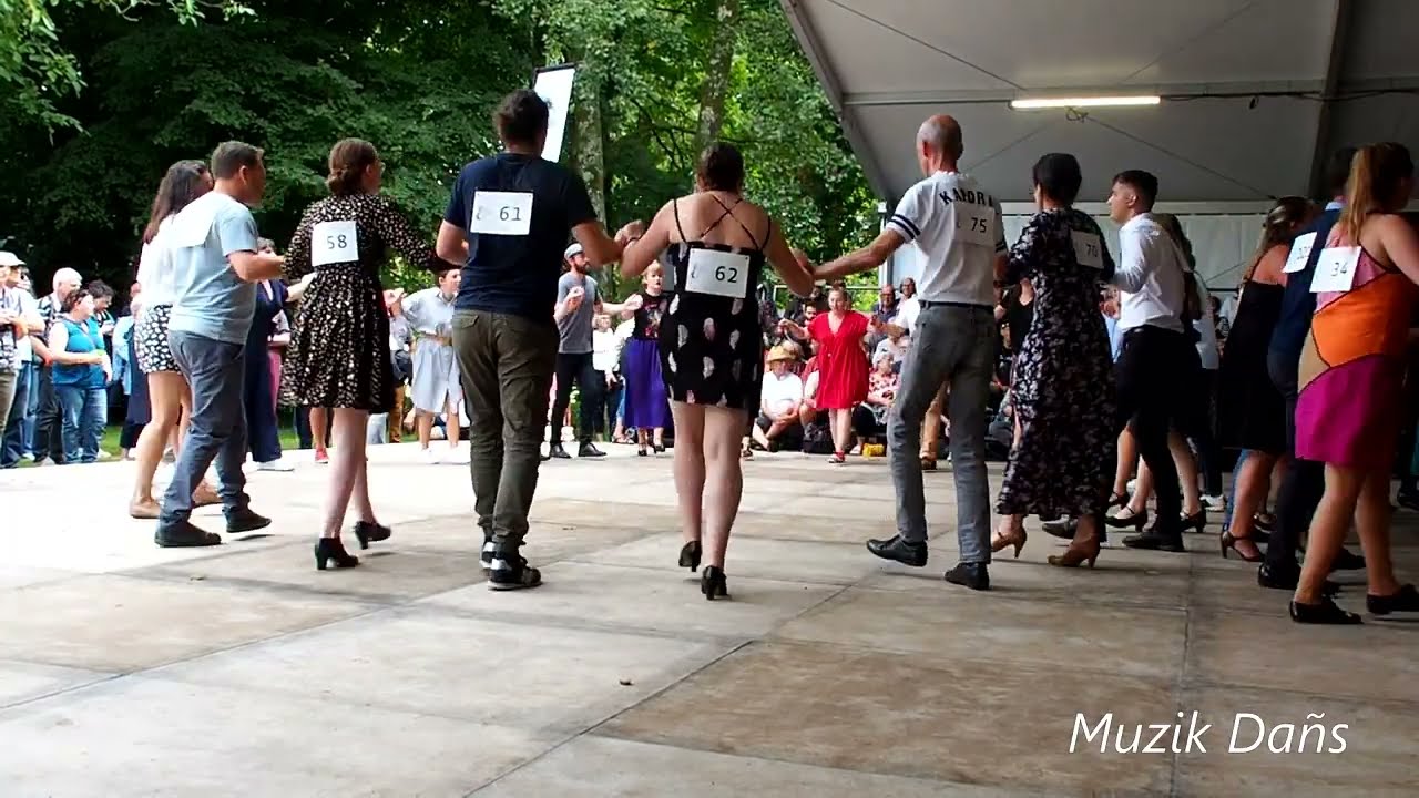 Danse bretonne : rond paludier 