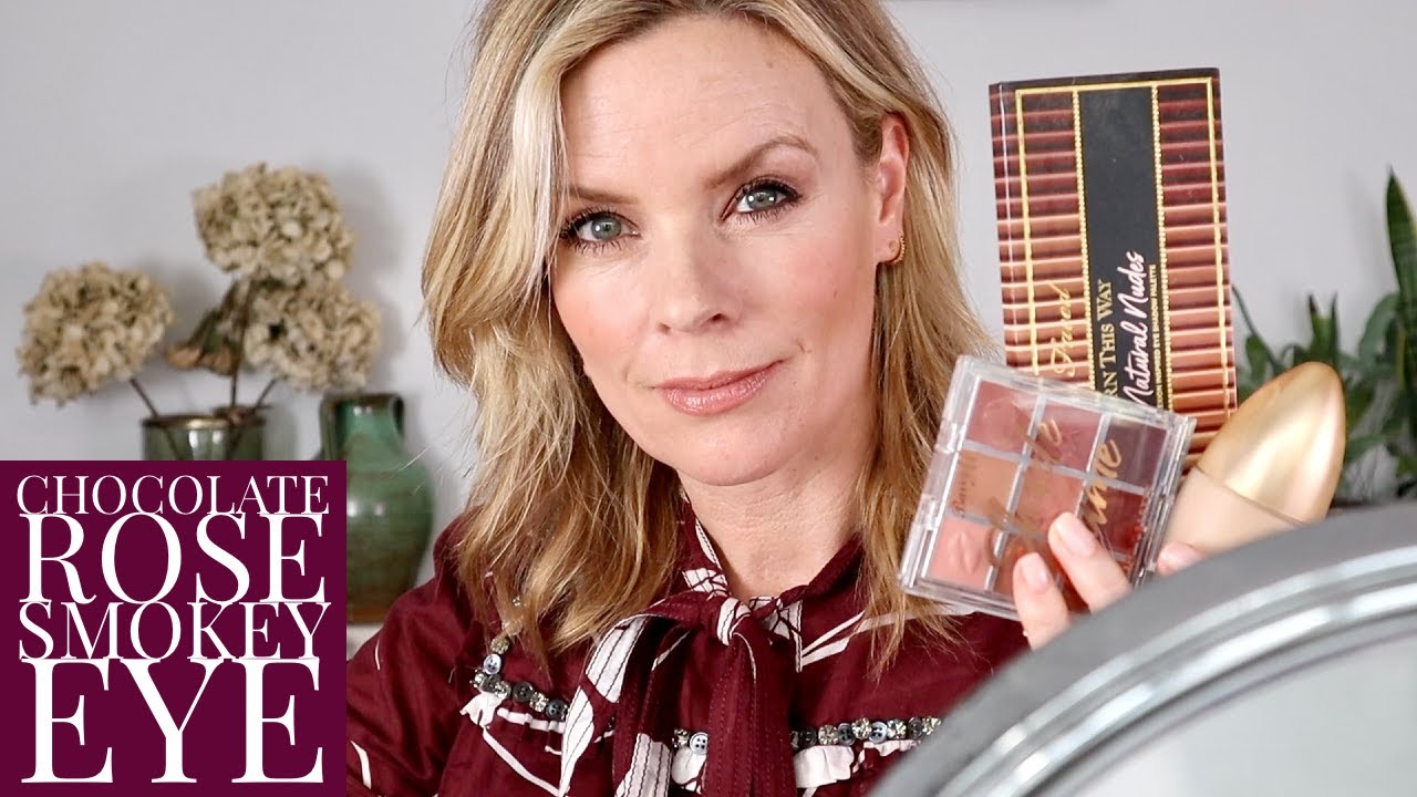 How to create a smokey eye using a Chocolate Rose eyeshadow palette