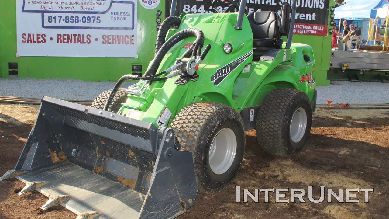 Avant 640 Compact Loader Leveling Ground