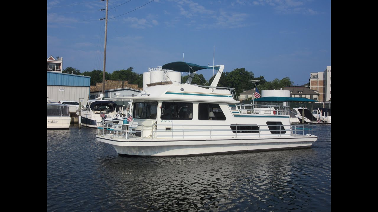Gibson 44 Classic Houseboat, For Sale at Pier 33