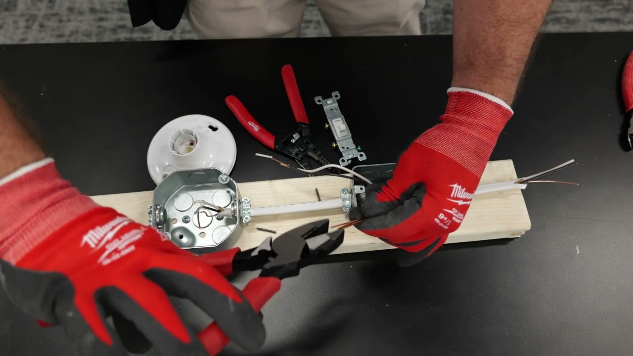 Construction Ready | Teacher Training - Simple Circuit Project