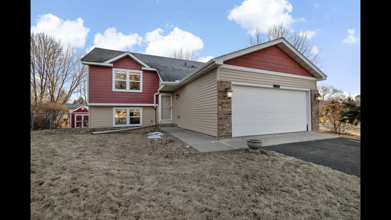 14724 Hayes Road Apple Valley, MN | ColdwellBankerHomes.com