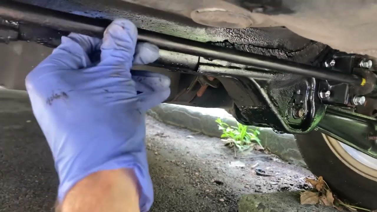 Honda Civic EM1 Si Rear Sway Bar: How to install other onto Sixth Generation Civic Models