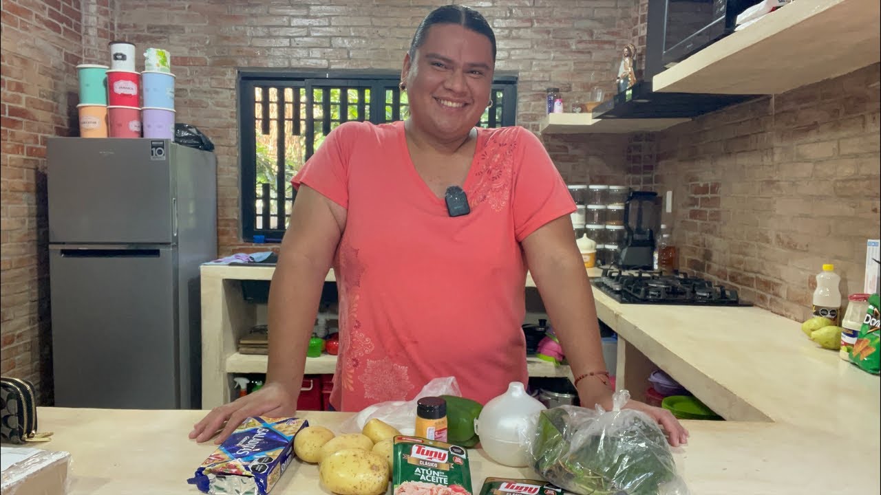 Cocinando unas croquetas de atún tipo kivis anda ve di 😂🫶🏻