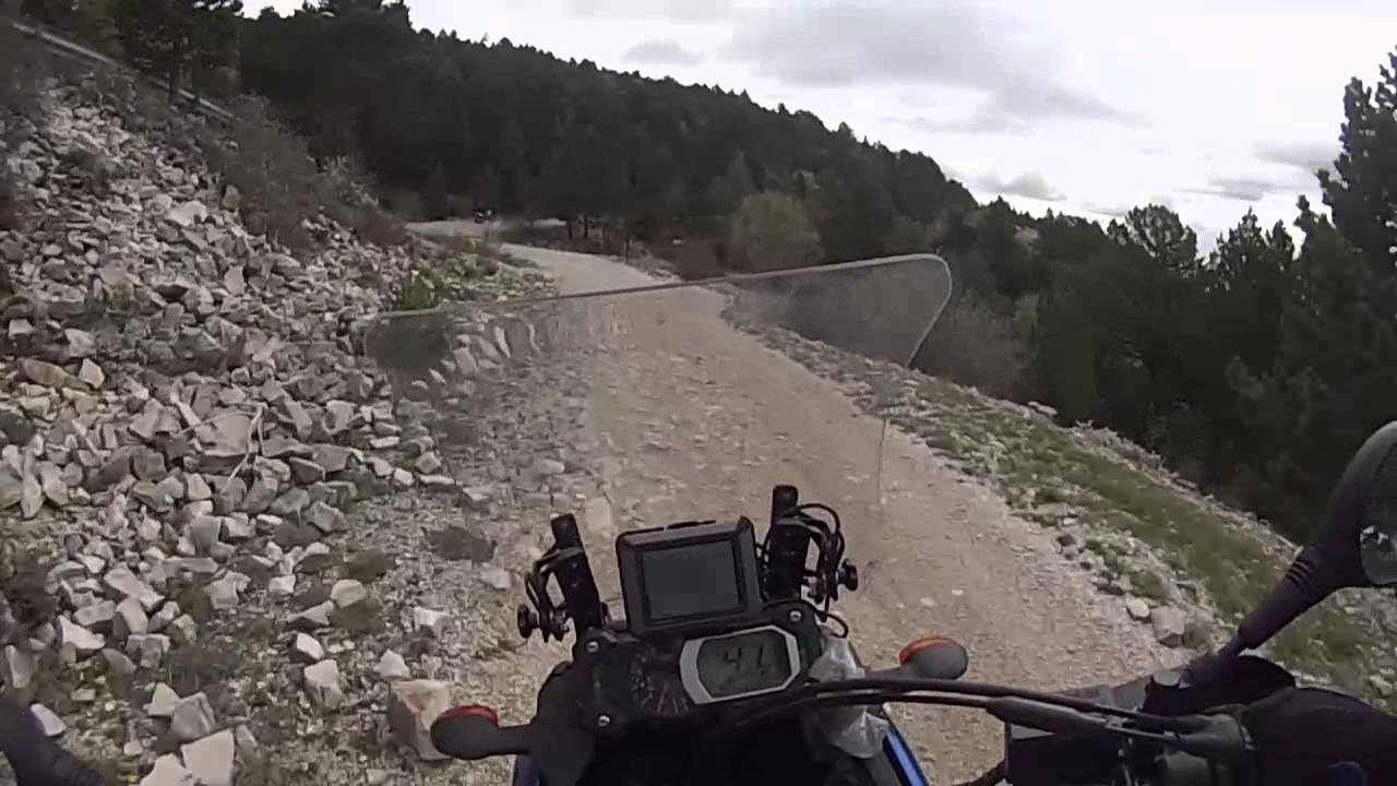 Montée du Ventoux en Super Ténéré mais hors bitume !