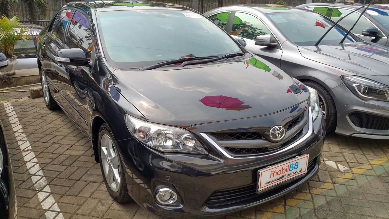 In Depth Tour Toyota Grand New Corolla Altis 2.0V (2011) - Indonesia