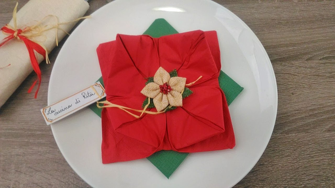 Come piegare un tovagliolo a forma di stella di Natale, segnaposto natalizio