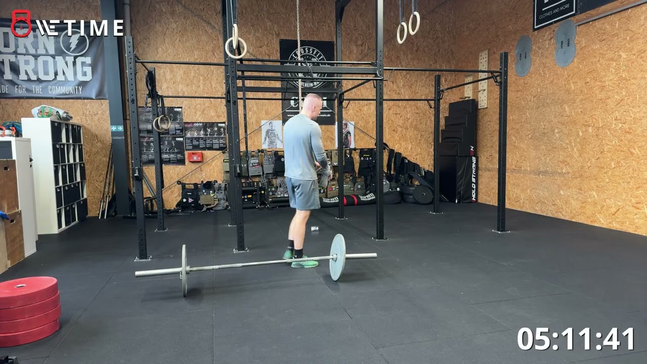 Metcon wall walks, T2B & Power Snatch
