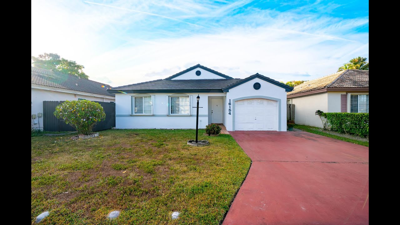 16154 SW 85 ST Miami, FL 33193