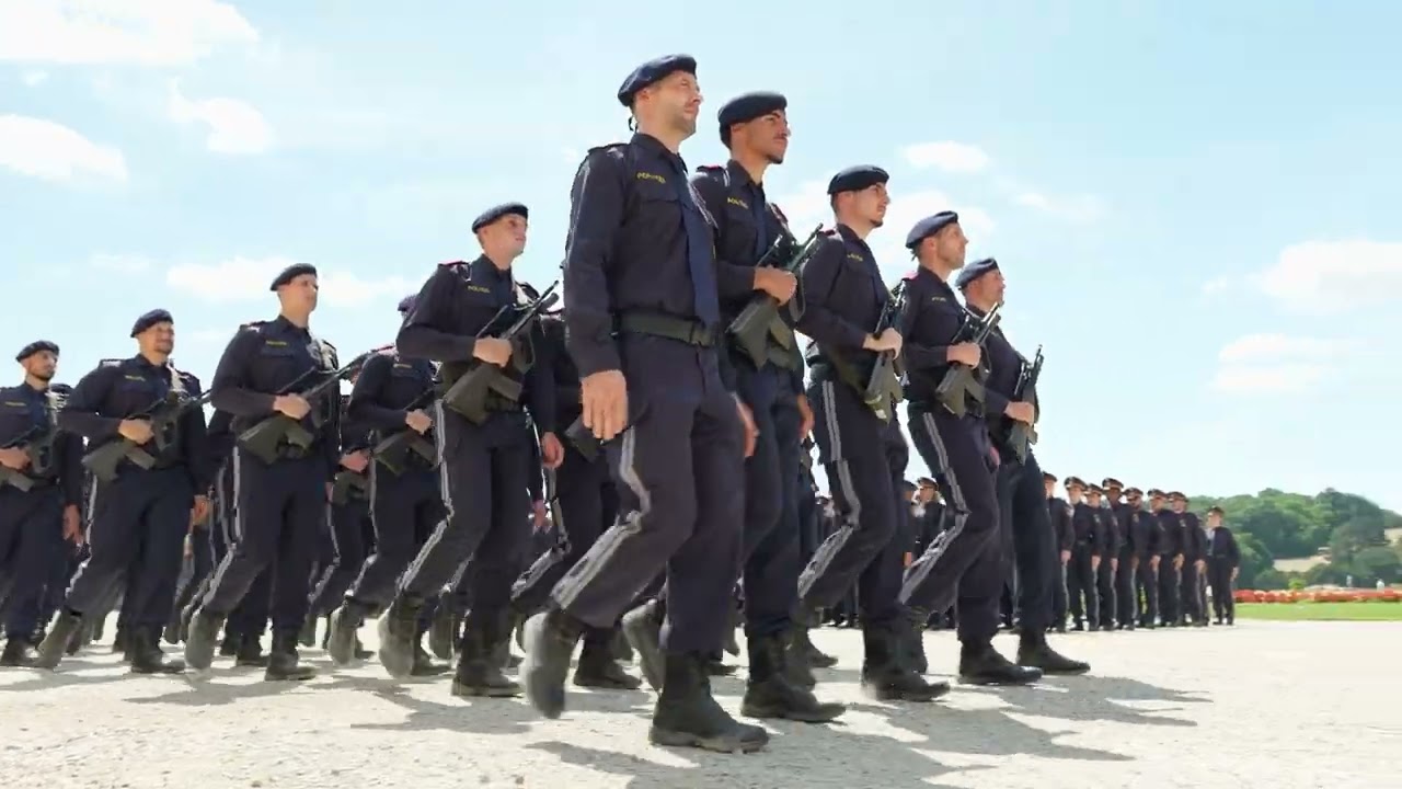 20 Jahre Bundespolizei – Ausmusterung und Angelobung in Schönbrunn