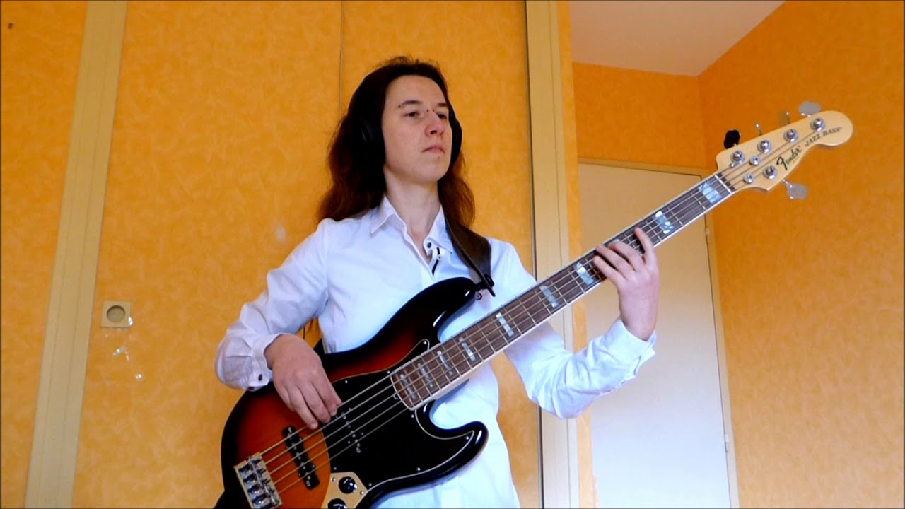 Tanya St-Val - Carole (Frédéric Caracas)