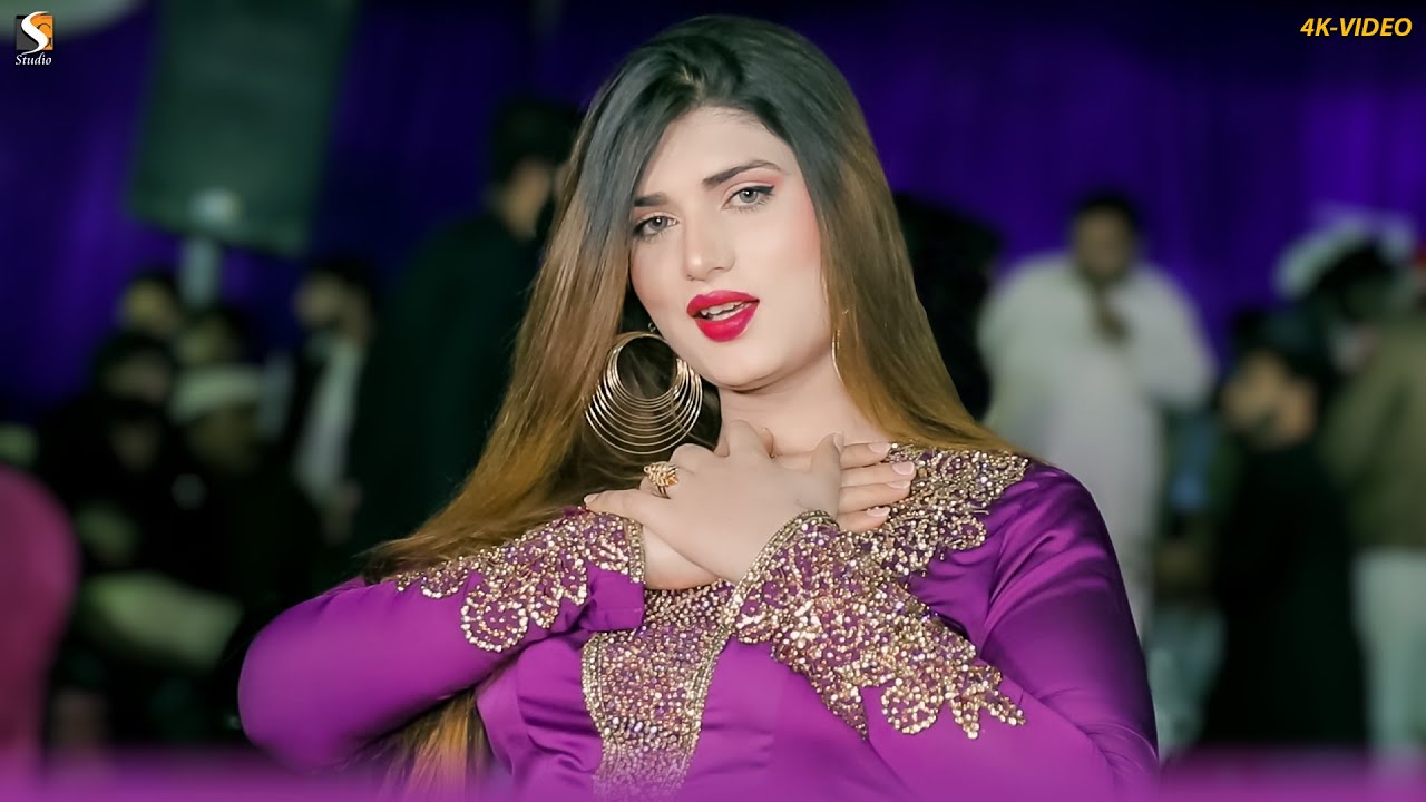 Na chars Da Na Sharab Da, Urwa Khan Latest Dance Performance Girot Show 2024