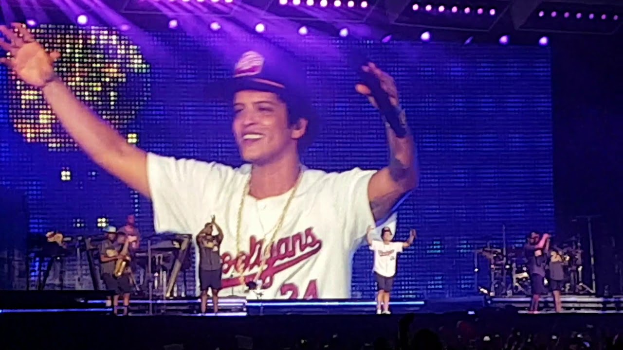 Just the way you are - Bruno Mars - Rio de Janeiro 2017