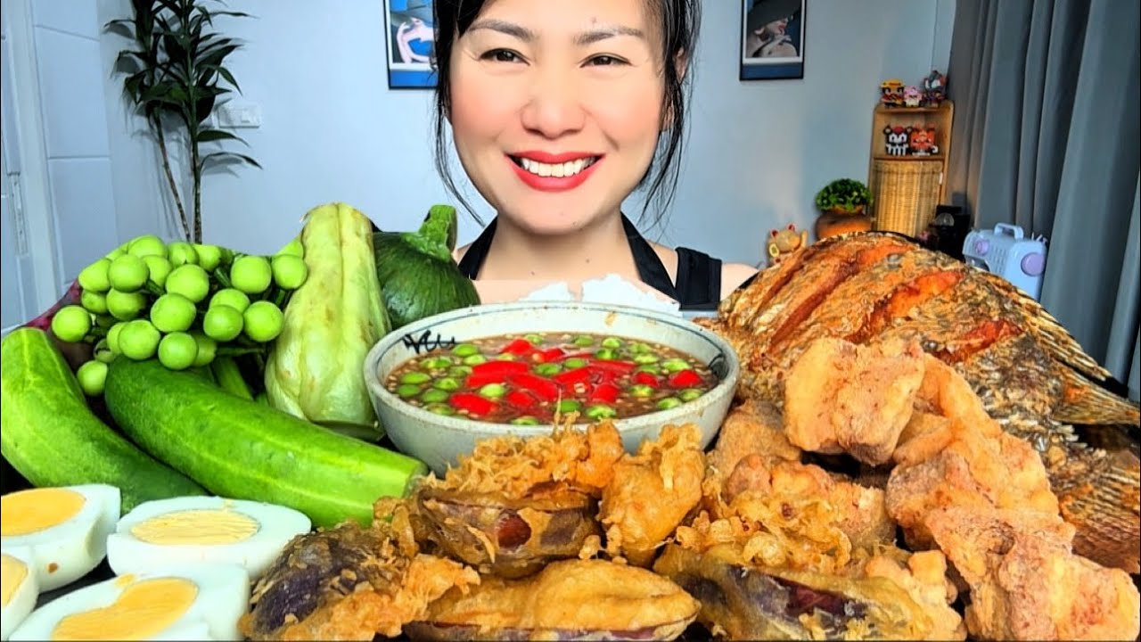 Thaifood ASMRน้ำพริกกะปิปลาทอดมะเขือชุบแป้งทอดกรอบๆShrimp paste chili paste MUKBANG SHOW 