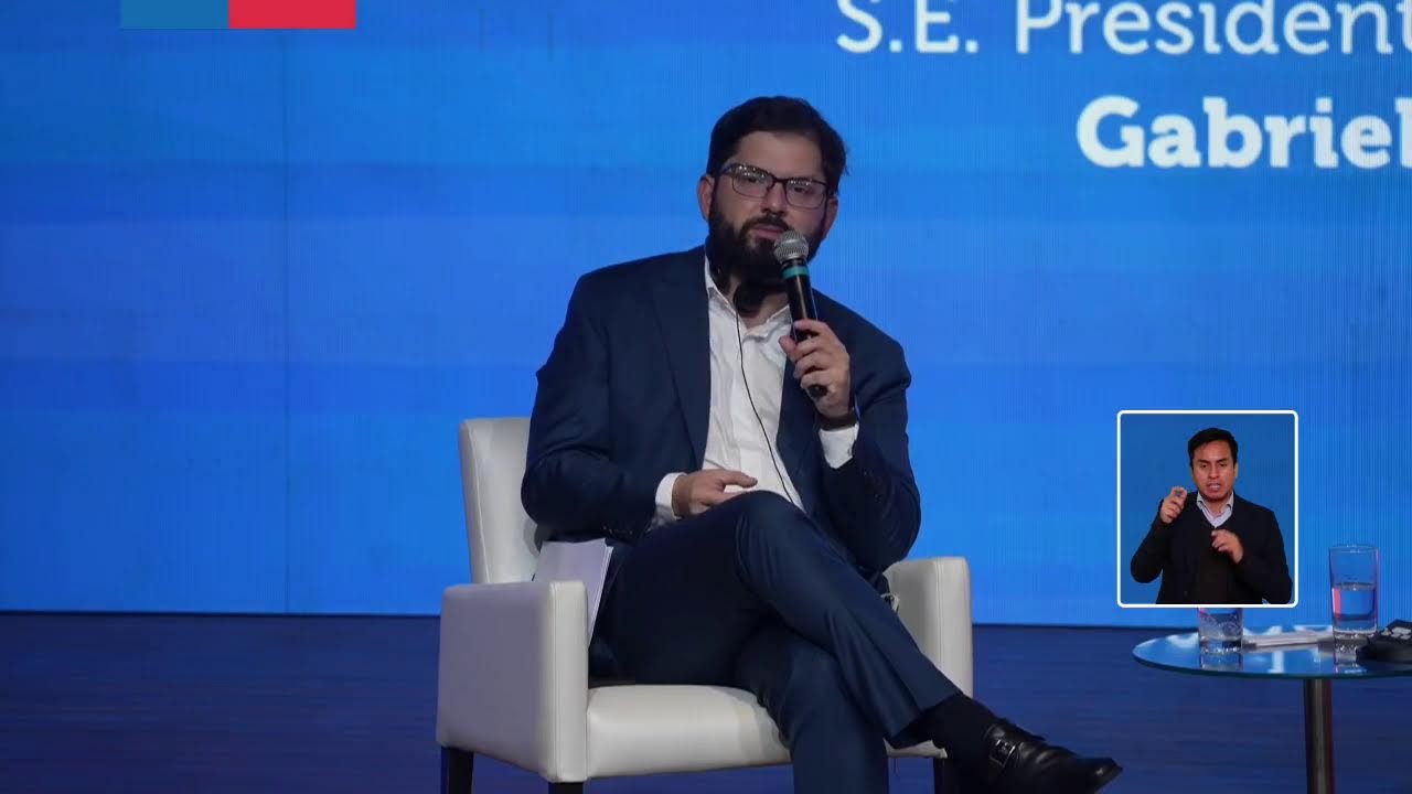 Universidad de Brasilia: Clase magistral del Presidente Gabriel Boric