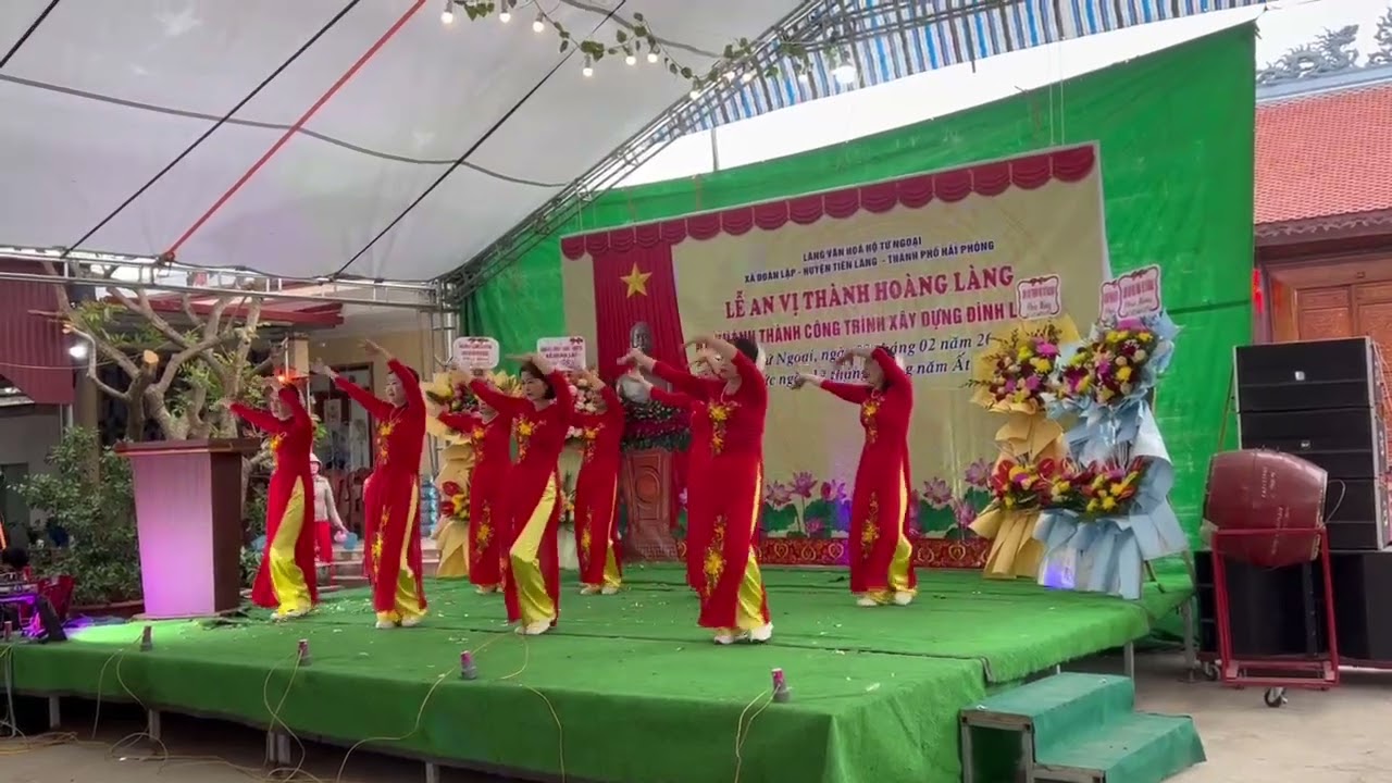 múa đoản xuân ca thôn hộ tứ ngoại