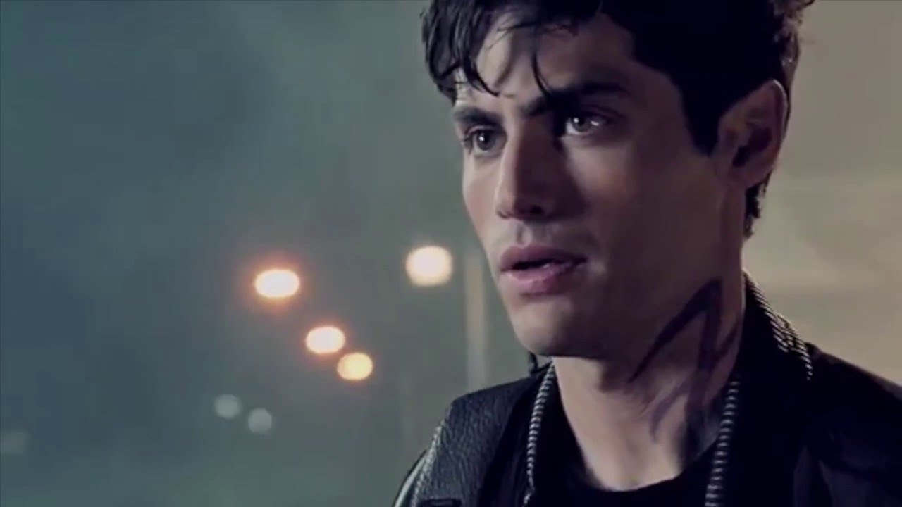 (Shadowhunters) Malec  -  Wake me up