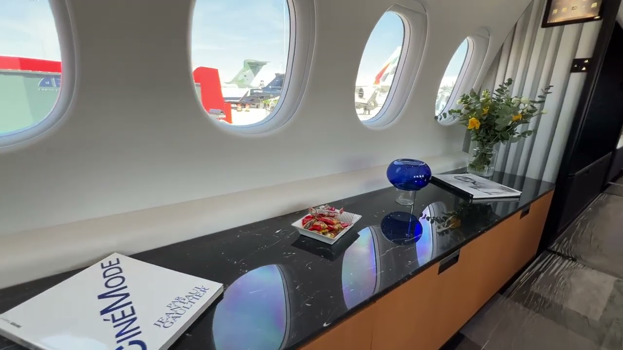 Private Tour of the Dassault Falcon 10X