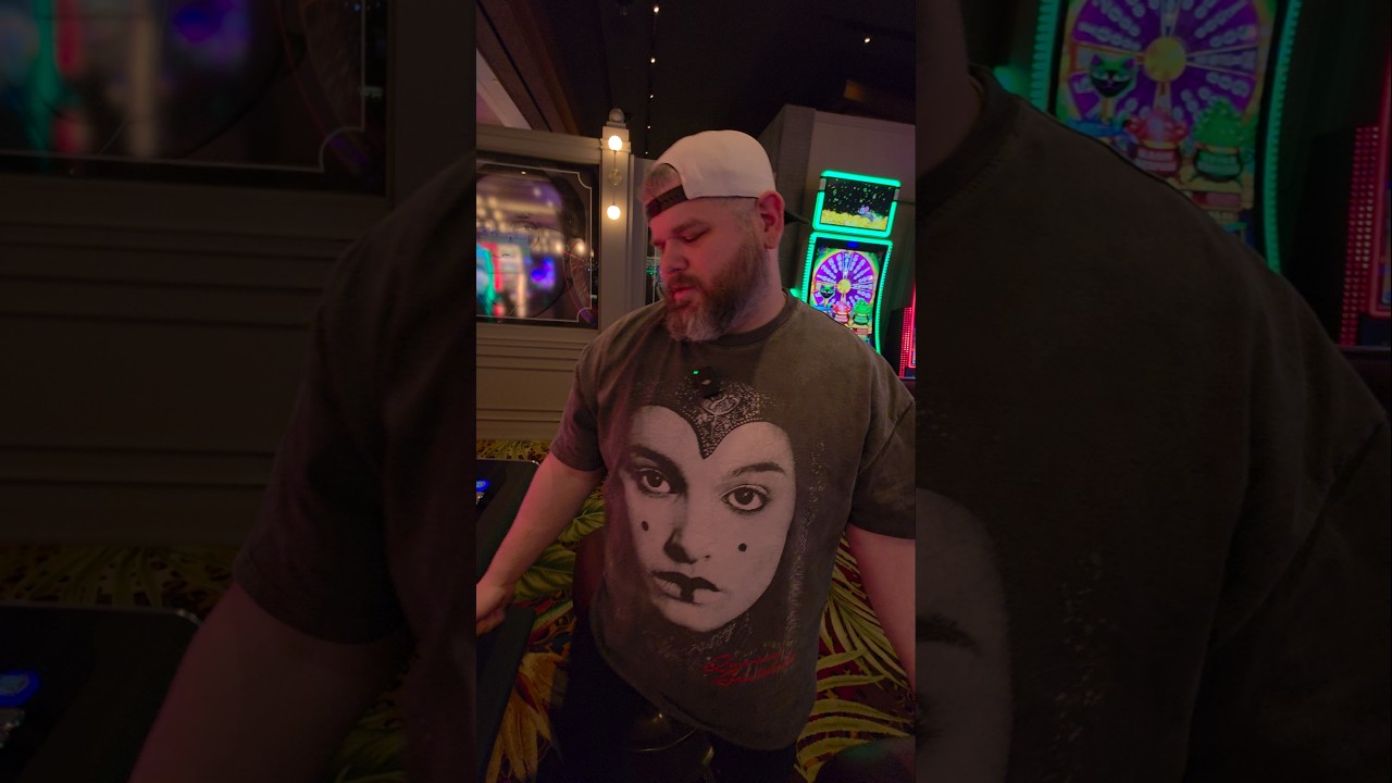 Doing The Jackpot Shimmy For Another Handpay! 