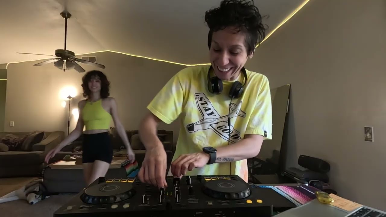 PLANET PARADE | FUNKY HOUSE | HOUSE MUSIC | CLASSIC HOUSE | DANCE MUSIC