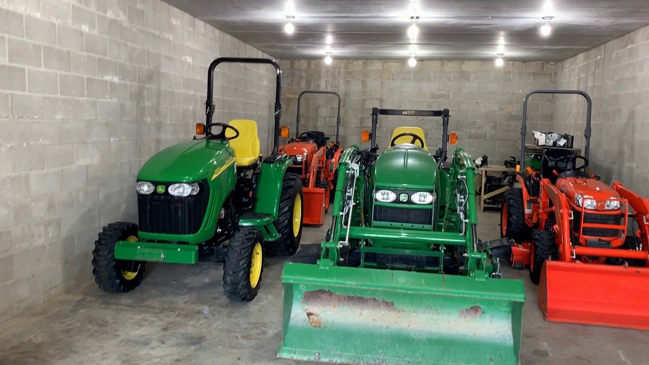 BIG Differences In John Deere & Kubota Tractor Seats: Not Many Seat Options Except Aftermarket