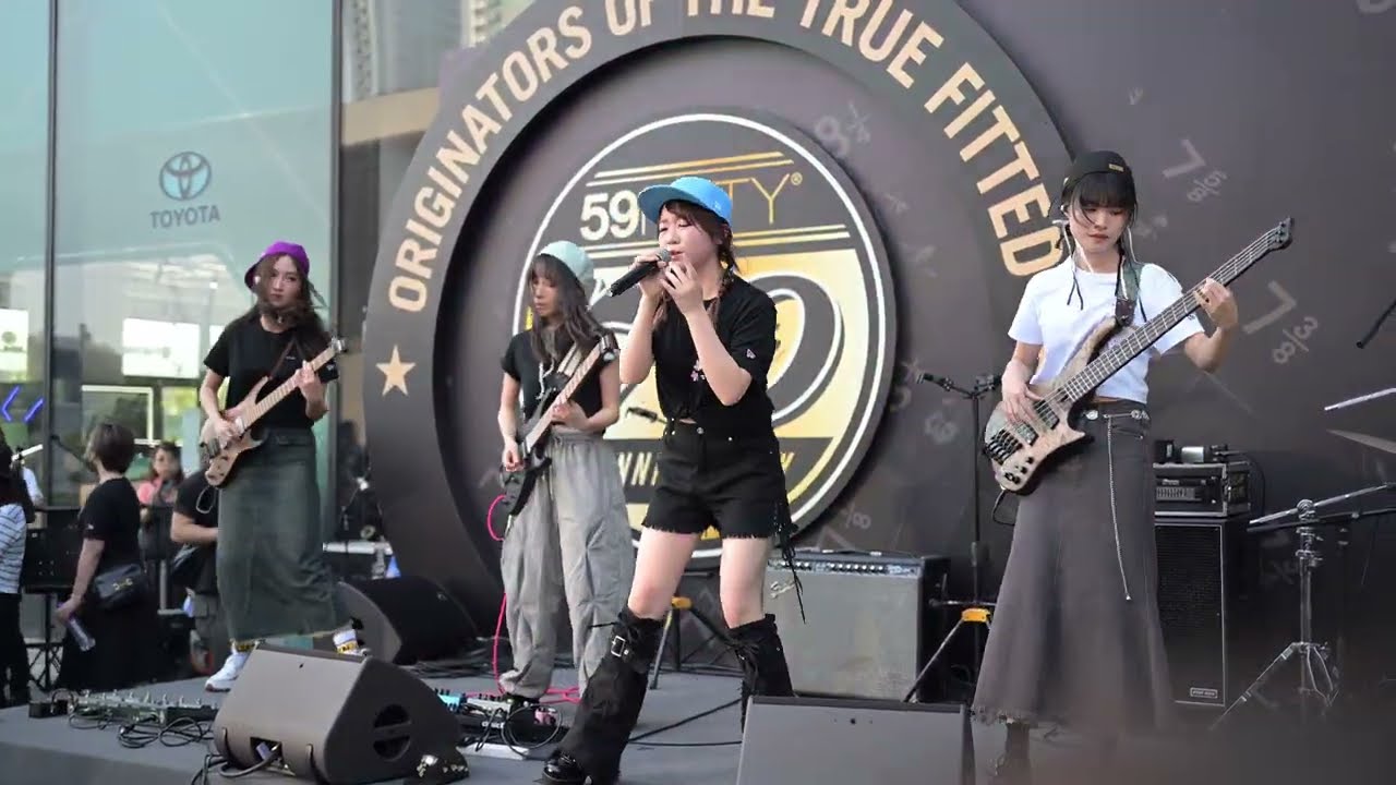 Cozy Syndrome - Lights Ahead @ New Era Fit For Glory Show 11May2024